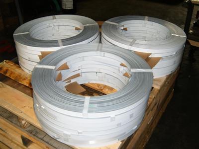 B-114 - White Banding